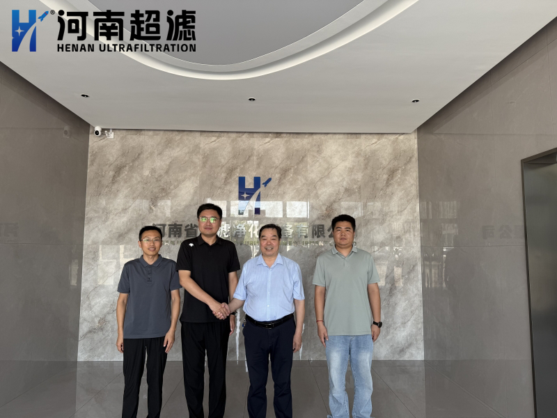 深化校企合作，共謀創(chuàng)新未來